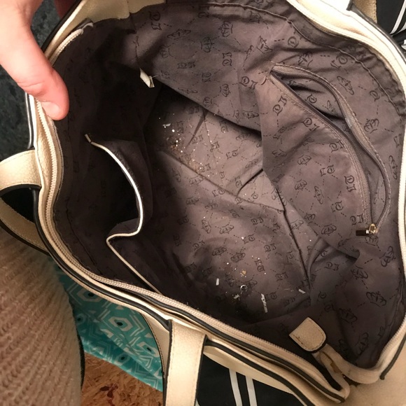 Purse - Picture 4 of 4